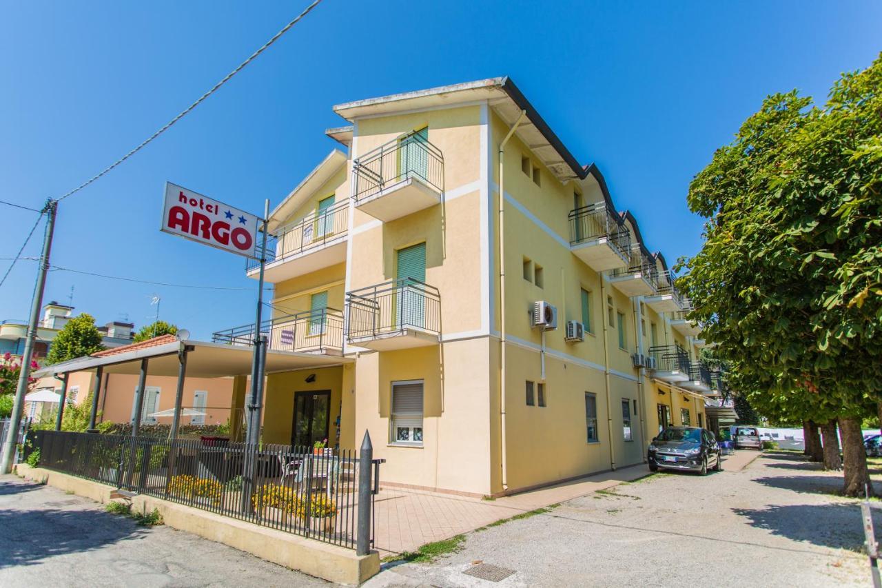 Hotel Argo ริมินี ภายนอก รูปภาพ